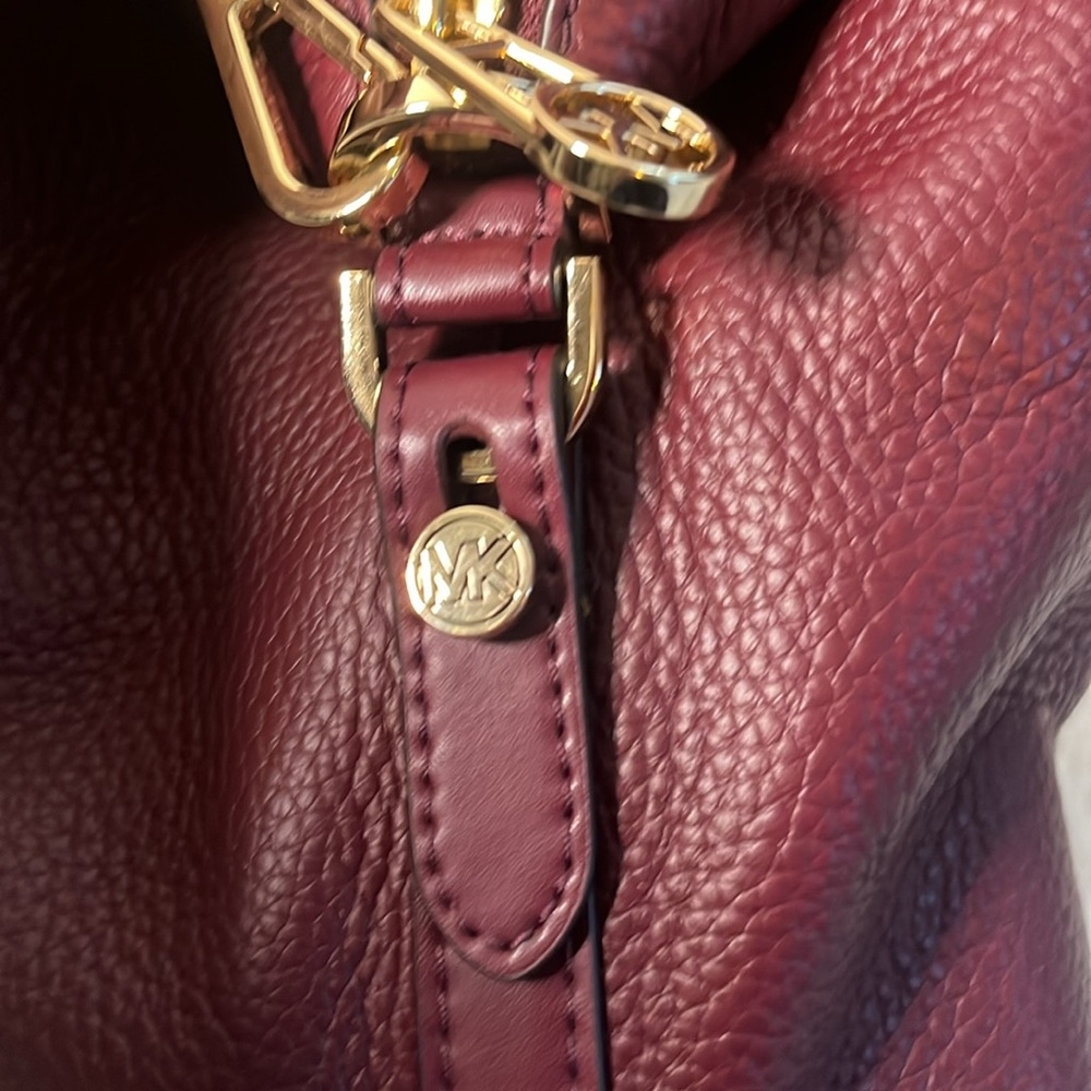 Michael Kors Beck Medium Leather Satchel Bag - Picture 10 of 11
